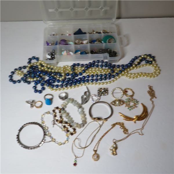 Vintage Jewelery Lot - see description and photos