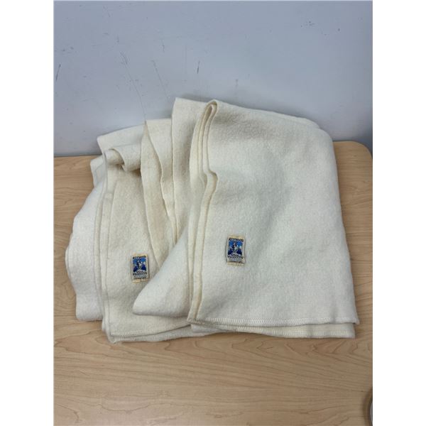 2 Kenwood All Virgin Wool Blankets - nice overall - approx: 70x53"