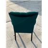 Image 4 : Modern Green Button Tufted Arm Chair
