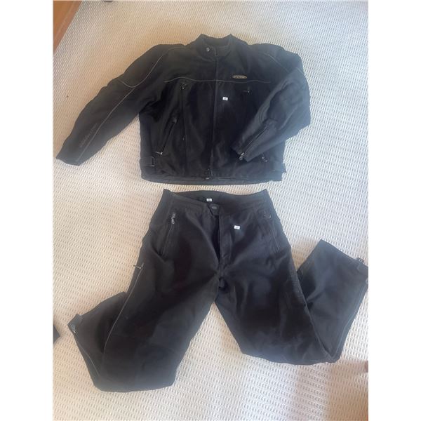 Harley Davidson Biker Bomber & Riding Pants  Size 2XL  Great Condition!