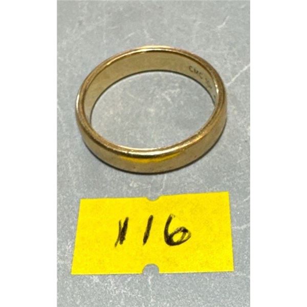 Men's 10 K Gold Band Ring 5.1g