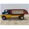 Image 8 : 2 Vintage Pressed Metal Trucks : Dump Truck 11 1/4'' x 4 3/4'' x 4 1/2'' , Livestock