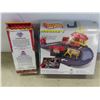 Image 8 : McDonalds Plastic Plates, Christmas Ornaments, New Santa Homer, Hot 