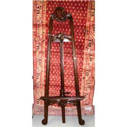 CHOICE on 2 Wood easels: mahogany finish (1)