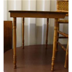 Small antique lamp table, American circa 1900 (214)