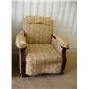 Image 4 : 1940's style sofa and chair ()