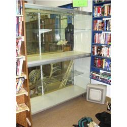 Glass display case ()