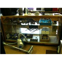 Wood and glass display case ()