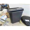 Image 2 : Fellowes PS30 Paper Shredder, Woods Golf Bag Cover