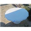 Image 2 : Table 27'' Tall x 46'' Across