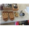 Image 2 : Door Hardware, Locks, Knobs