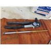 Image 6 : Heavy Duty Industrial Riveter, T Handle Hex Key, Reamers