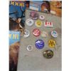 Image 4 : Comics, Outdoor Magazines, Buttons