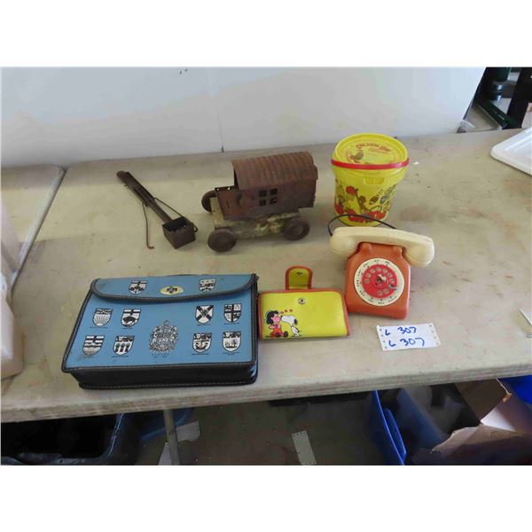 Metal Drag Line , Canada Brief Case , Snoopy Wallet, Vintage Child Telephone 