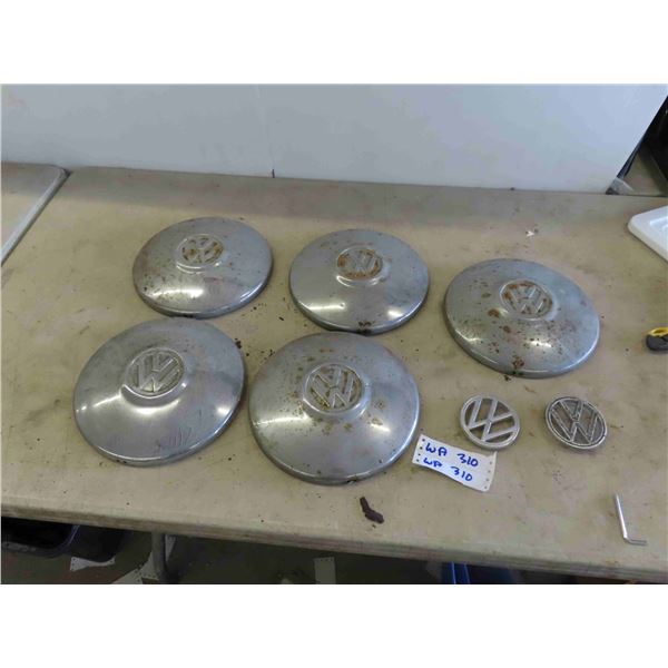 5 Volkswagon Hubcaps, 2 Emblems