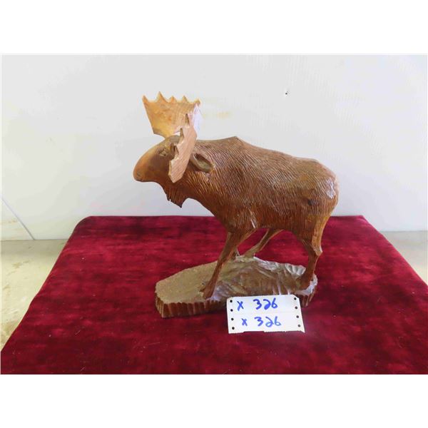 Wood Carved Moose 11'' x 12'' - 1 Antler is Cracked 