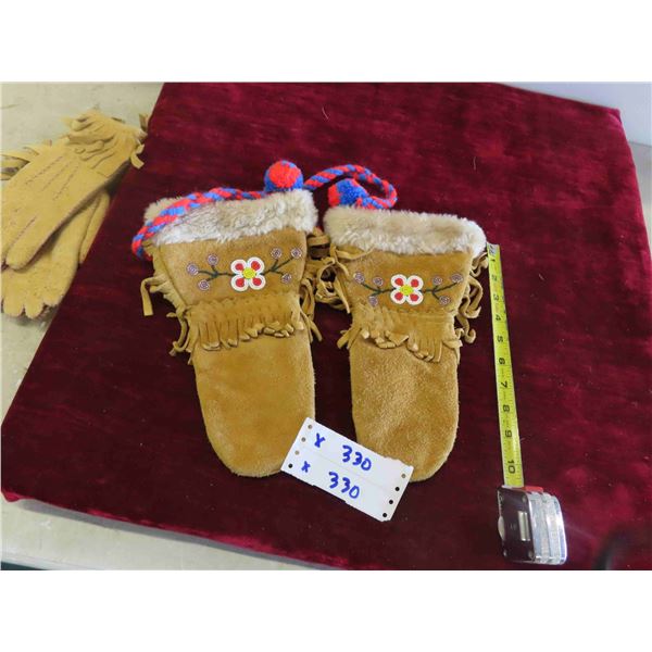 Inuit Hand Crafted Gauntlet Leather with Bead Work - Never Worn 