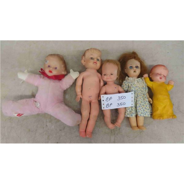 5 Very Old Dolls 