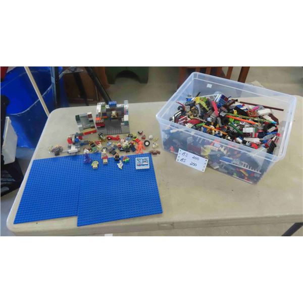 Bucket of Lego 