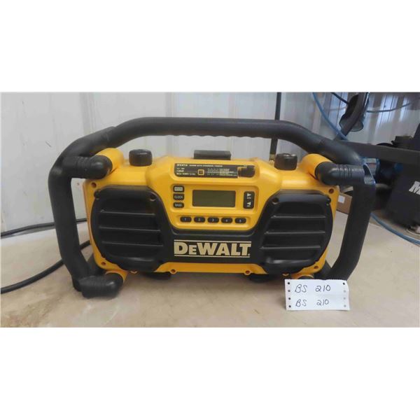 Dewalt Worksite Charger Radio 