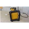 Image 3 : Dewalt Worksite Charger Radio 