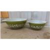 Image 3 : 4 Pyrex Nesting Bowls 2 With Lids 