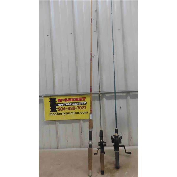 3 Fishing Rods , 2 Reels 