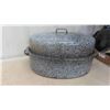 Image 2 : Blue/Gray Oval Speckle Enamel Graniteware Roaster Pan with Lid 16'' x 