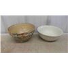 Image 2 : Corningware Casserole Dish, Vintage Sifter, Mixing Bowls & More 