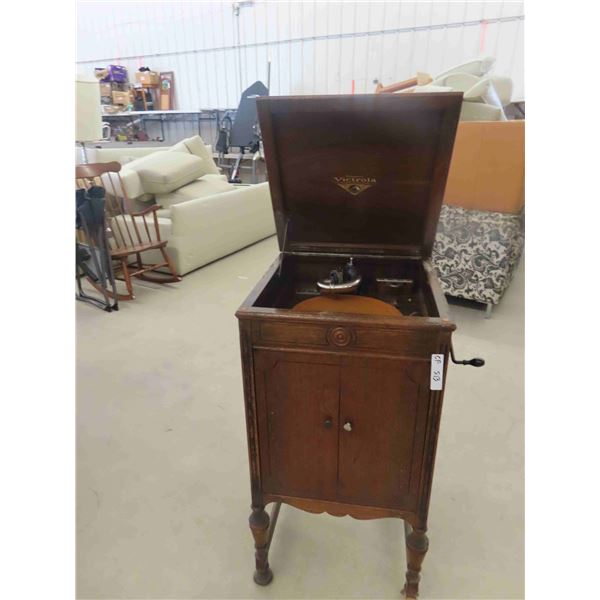 Victor Cabinet Gramophone with Extra Needles