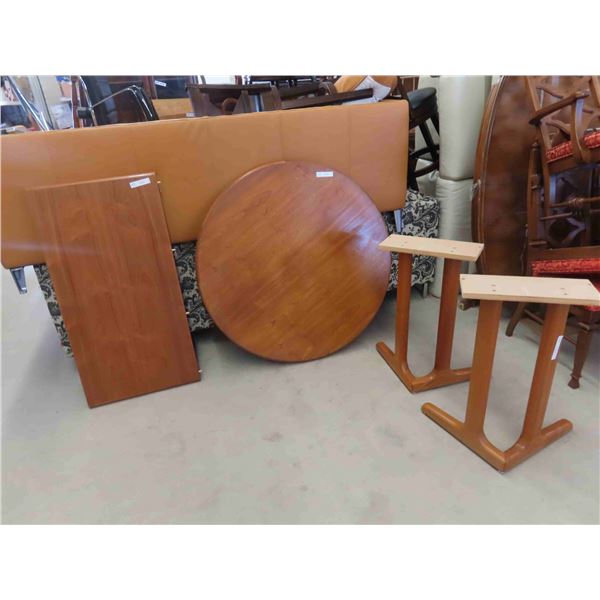 Wood Round Table 30'' Tall x 42'' Wide with 21 1/2'' Leaf