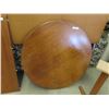 Image 2 : Wood Round Table 30'' Tall x 42'' Wide with 21 1/2'' Leaf