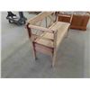 Image 2 : Oak Hall Bench 48'' Wide with Hinged Seat for Storage