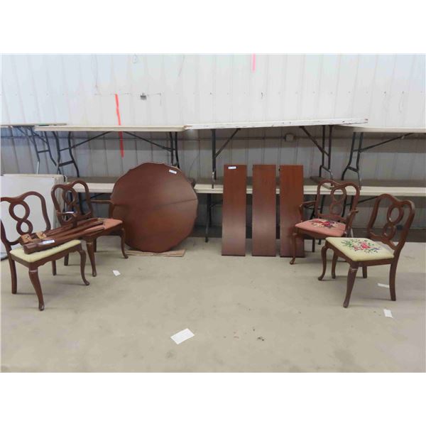 Gibbard Dining Room Table 30'' High x 42'' Across , Plus 3 Leafs 11'' Each , 