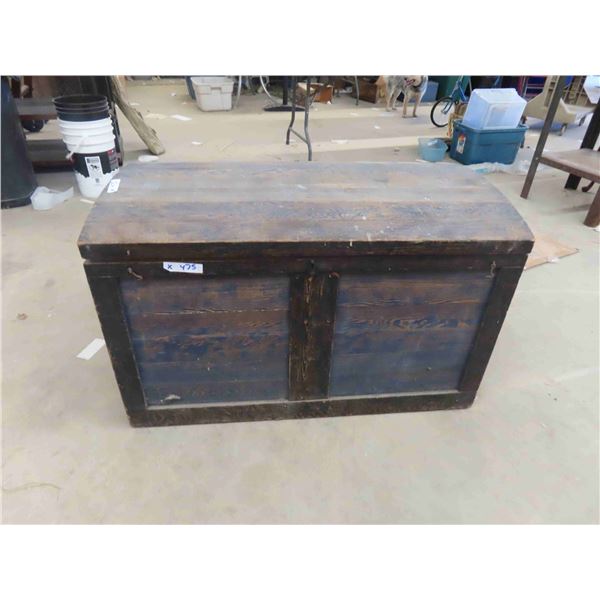 Immigrant Trunk with Tray 25'' x 42 1/2'' x 26'' 