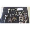 Image 1 : Assortment of Keys : Vending Machine , Skeleton & Others