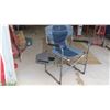Image 2 : Timber Ridge Folding Lawn Chair with Side Table 