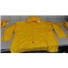 Image 3 : Rainsuits Size XL : 4 Coats, 1 Pant, 1 Bibbed Pant
