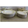 Image 3 : 75+ Pieces of Wedgewood Mimosa 