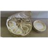 Image 6 : 75+ Pieces of Wedgewood Mimosa 