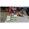 Image 1 : Various Tins: Cookies, Crackers, Candies & More 