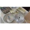 Image 2 : Kitchenware: Angel Food Pan , Sifter, Muffin Tin, Rolling Pin, Corningware