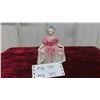 Image 1 : 1935 Royal Doulton Sweeting 6 1/4'' Tall
