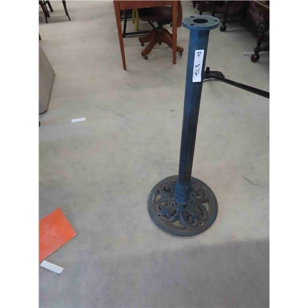 Cast Stand (Repurpose) 35''