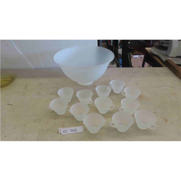 Punch Bowl with 12 Glasses 