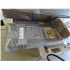 Image 2 : 6 Packs of Laminate Flooring  'Oak Aurora' : 23.67 Square Per Pack, Total 