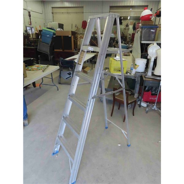 Aluminum 6ft Step Ladder 