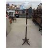 Image 1 : Duncan Phyfe Floor Lamp 