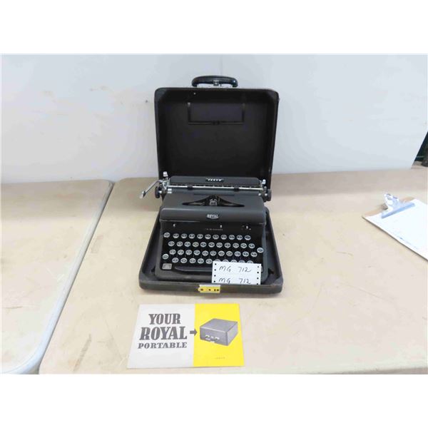 Royal Portable Manual Typewriter 