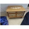 Image 7 : Embroidered Baby Blanket , Vintage Purses , Jewelry Boxes , 